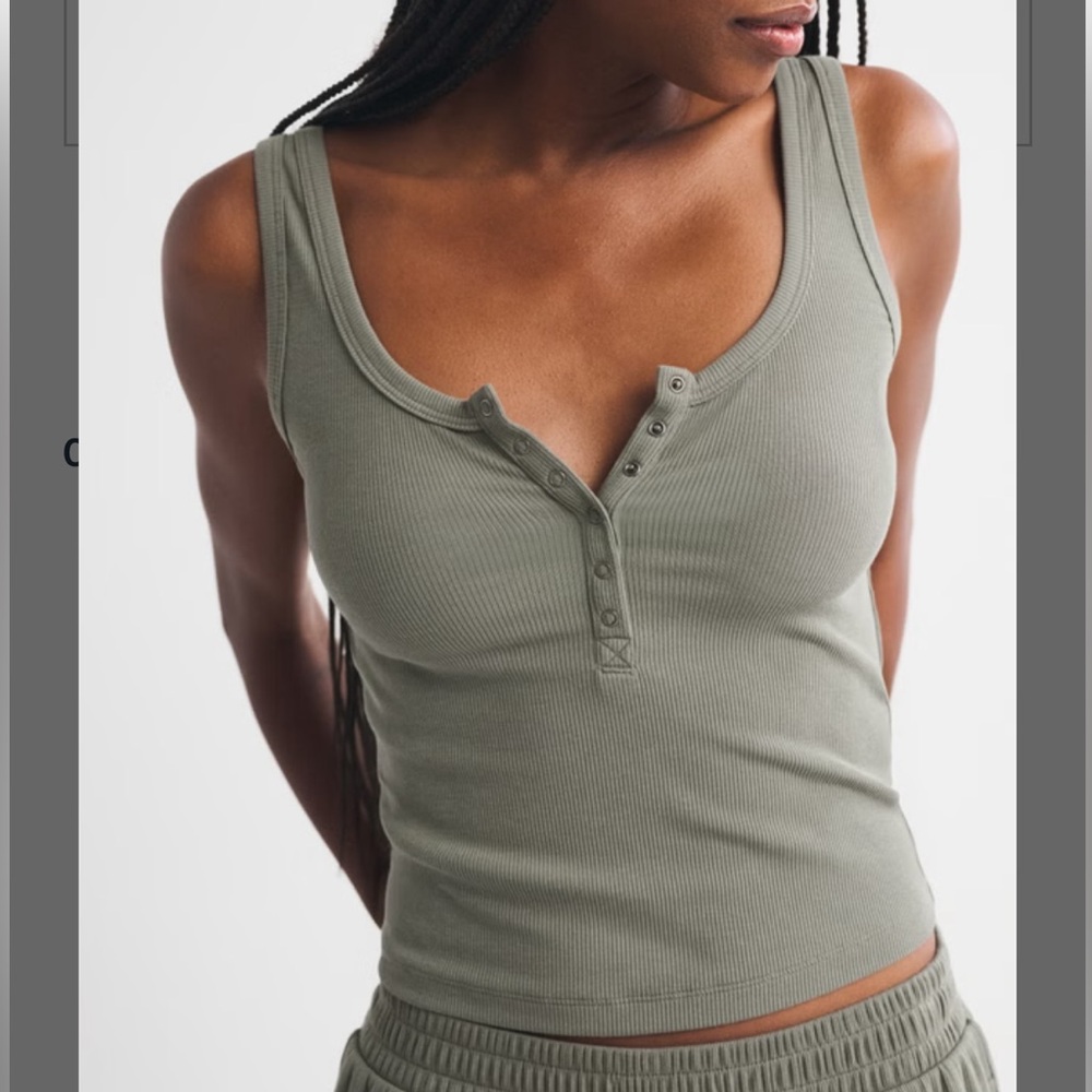 Abercrombie & Fitch Ribbed Sage Green Sleeveless Henley Tank Top - Picture 4 of 12